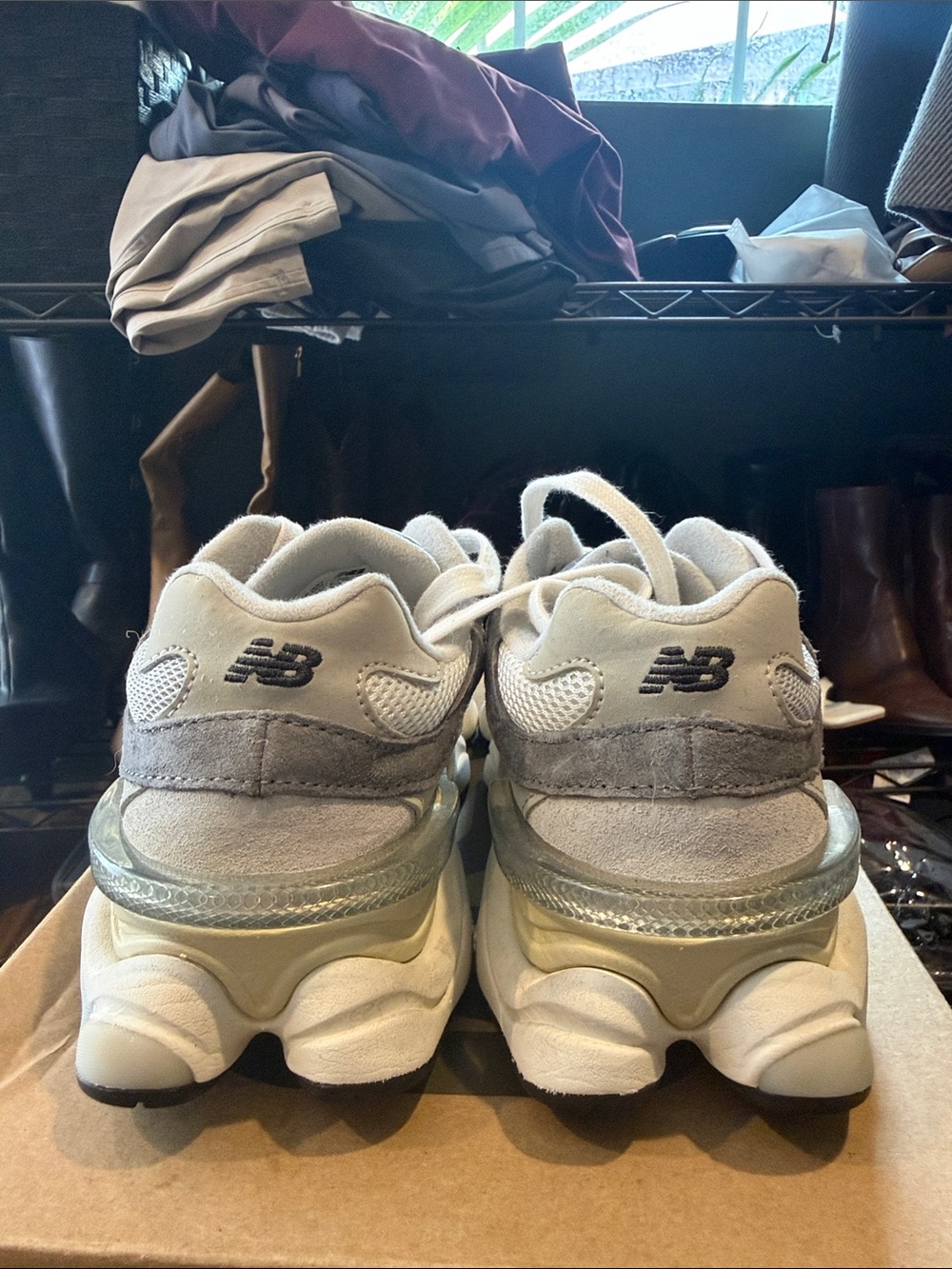 New Balance Grey 9060 - Picture 4 of 6